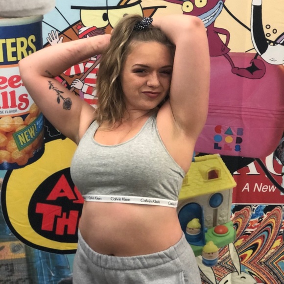 Welcome to My Closet! - Picture 6 of 6